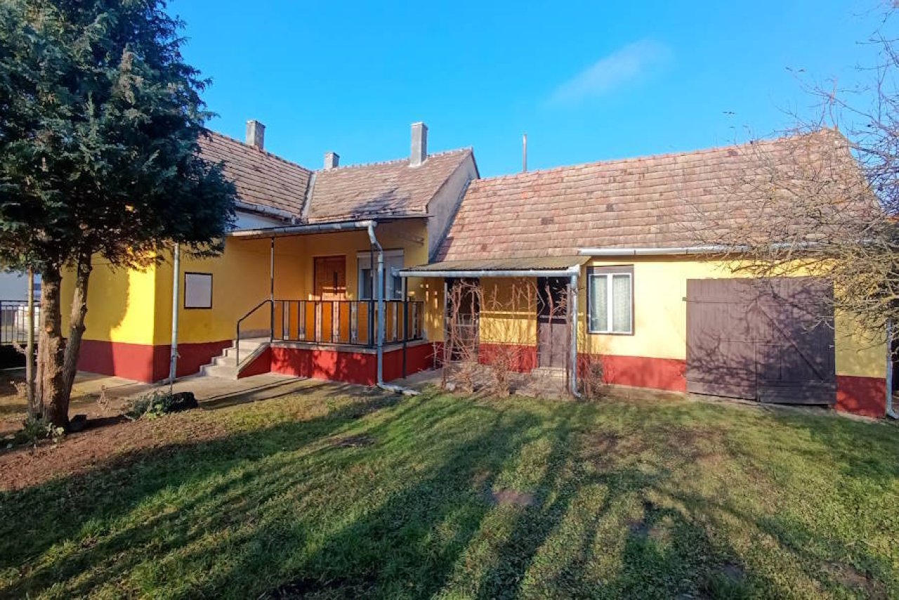 (ABA) Ein gutes Wohnhaus in einer ruhigen und netten Gegend (FER2137)