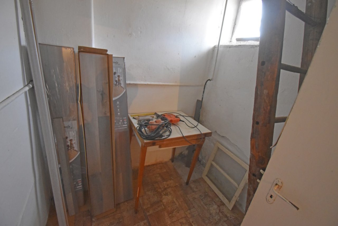 (ABA) Ein gutes Wohnhaus in einer ruhigen und netten Gegend (FER2137)