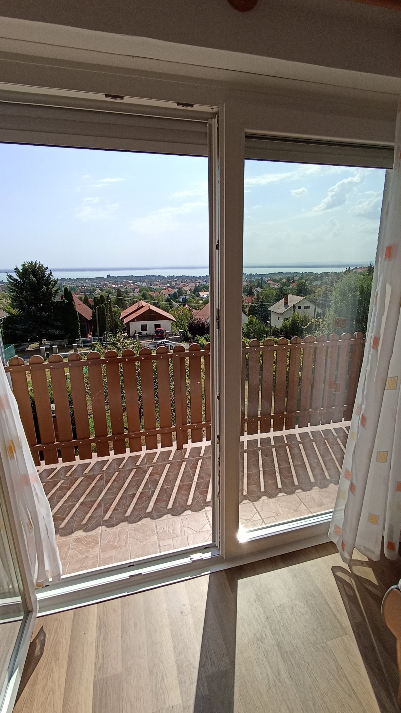 (ABA) Einfamilienhaus mit Panoramablick auf den See (FB1118)