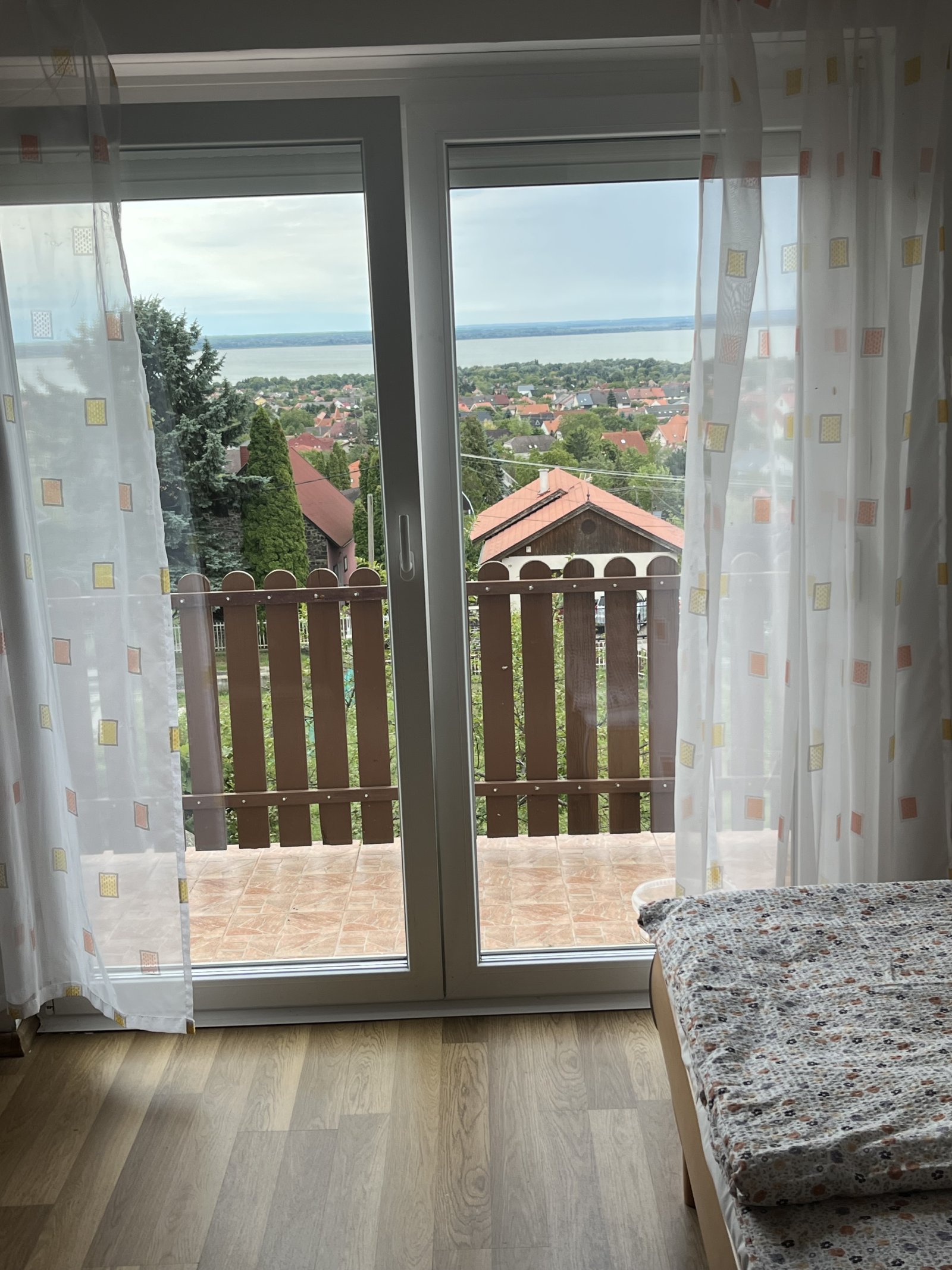 (ABA) Einfamilienhaus mit Panoramablick auf den See (FB1118)