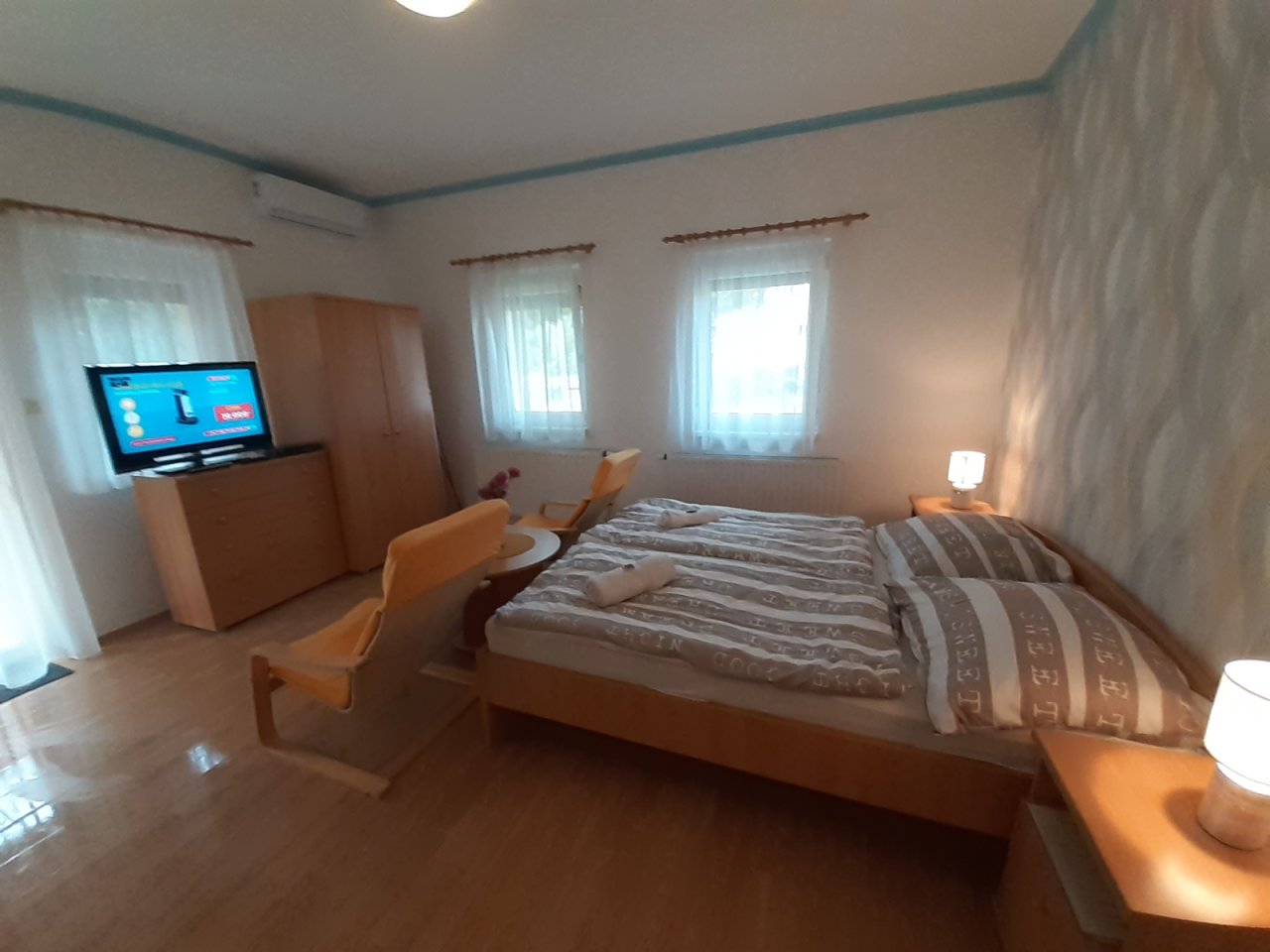 (AAA) Neuwertiger Bungalow &amp;  2 Apartments im Thermalbad Nähe Balaton (KK056)