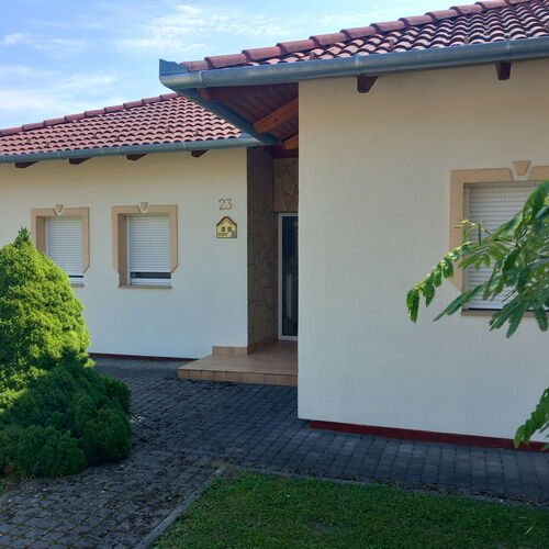 (AAA) Neuwertiger Bungalow &amp;  2 Apartments im Thermalbad Nähe Balaton