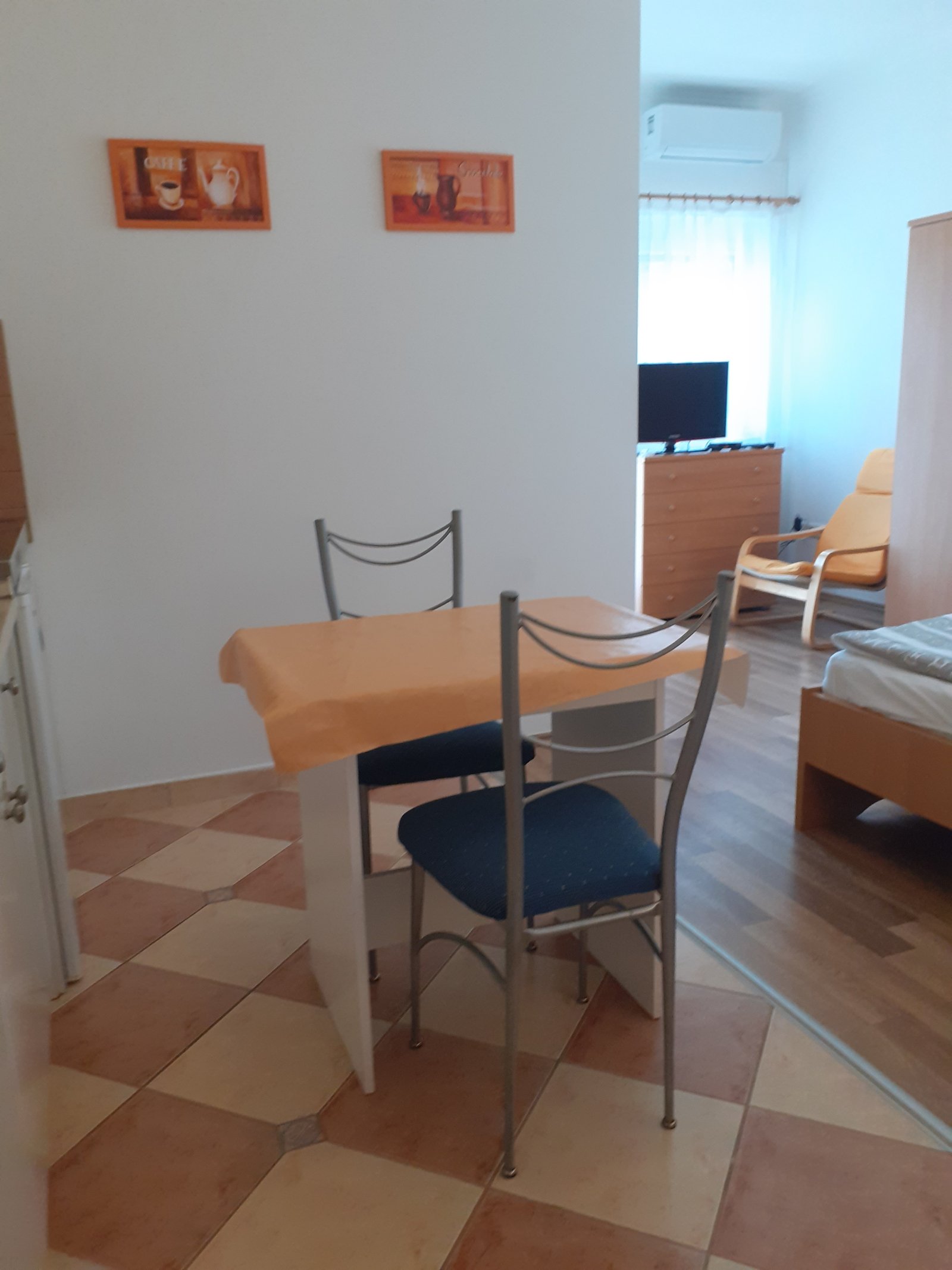 (AAA) Neuwertiger Bungalow & 2 Apartments im Thermalbad Nähe Balaton (KK056)