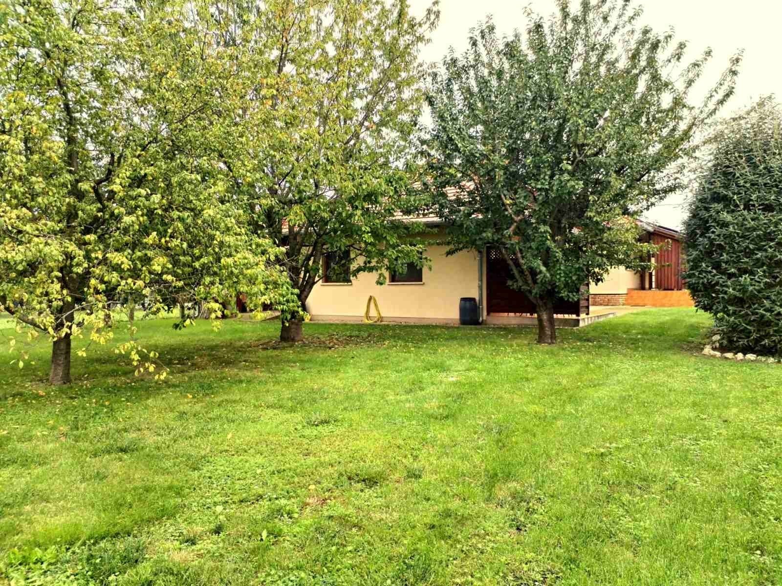 (AAA) Stilvolles Einfamilienhaus 800 Meter vom Ufer des Balaton (FAR1902)