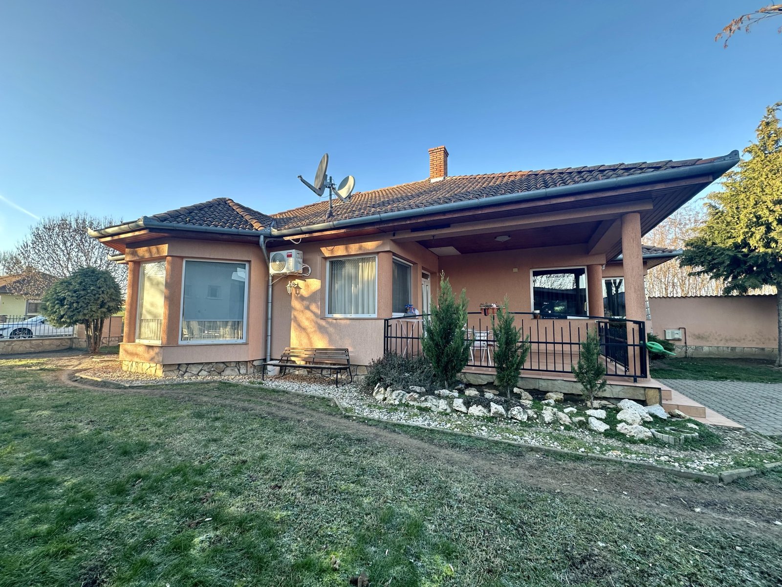 (AAA) Renoviertes Einfamilienhaus in ruhiger, naturnaher Lage