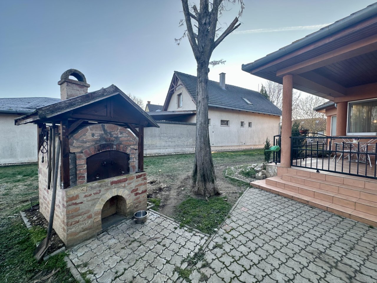(AAA) Renoviertes Einfamilienhaus in ruhiger, naturnaher Lage (FAR1907)