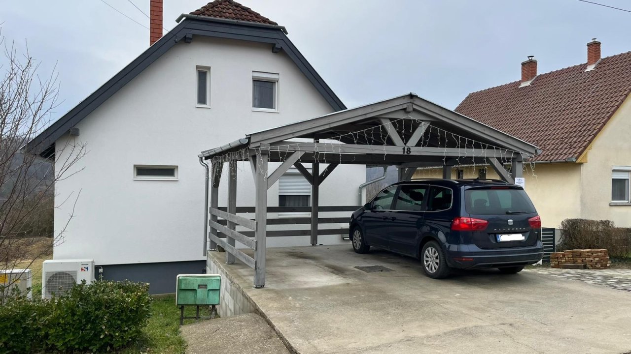 (AAA) Schönes Einfamilienhaus in der Nähe von Zalaegerszeg (33855)