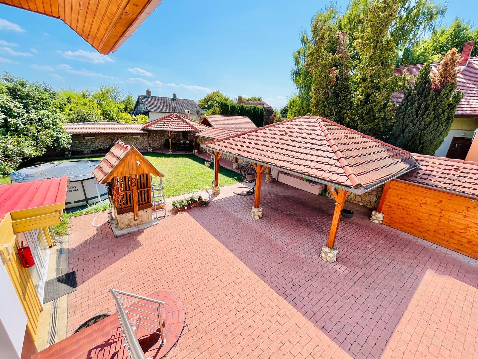 (AAA) Renoviertes Zweifamilienhaus in Strandnähe (ESP1432)