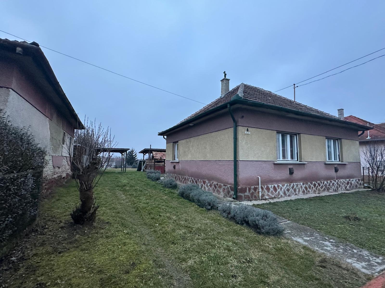 (ABA) Renoviertes Familienhaus in ruhiger, naturnaher Lage