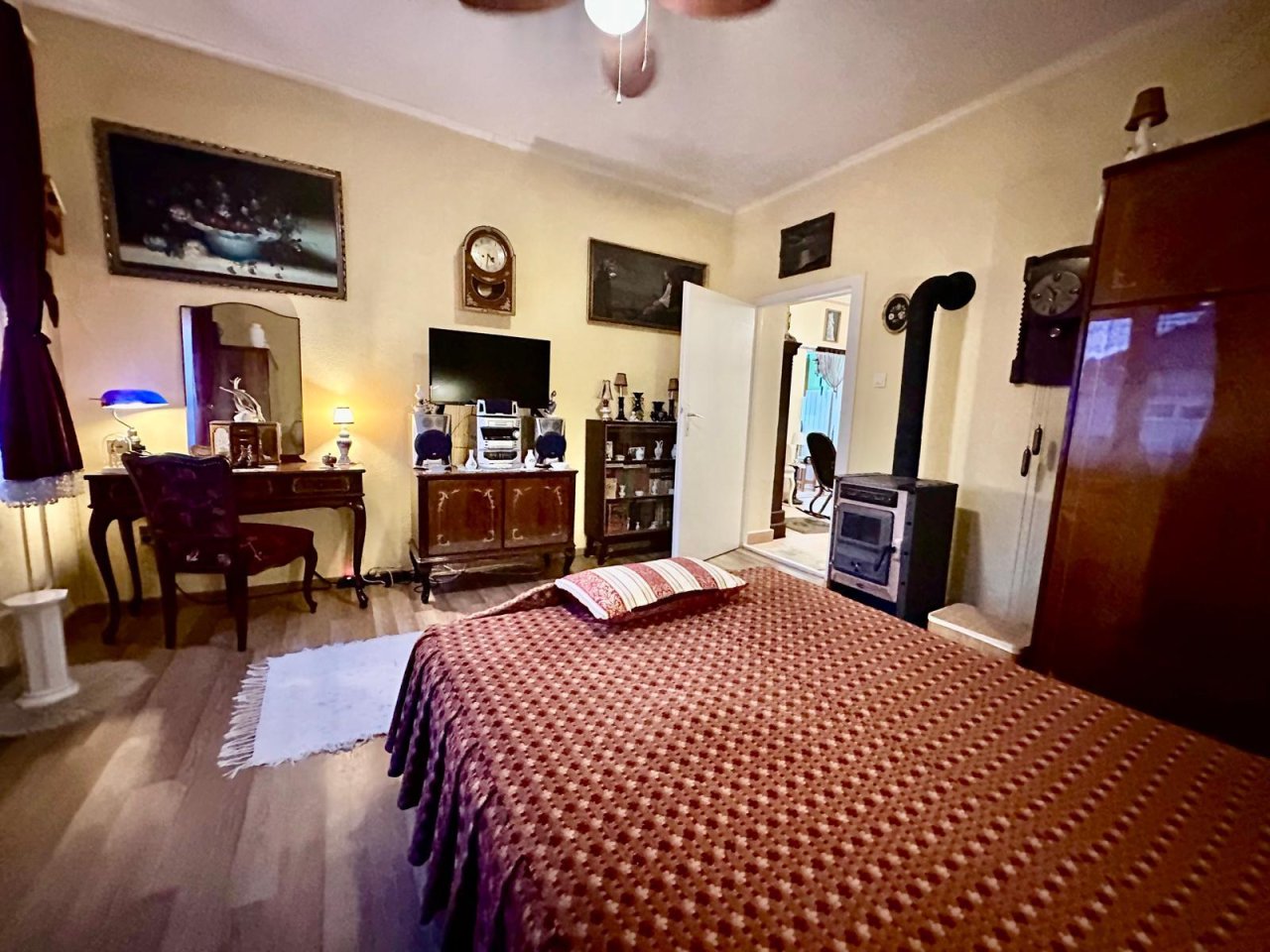 (ABA) Renoviertes Familienhaus in ruhiger, naturnaher Lage (NYV0708)