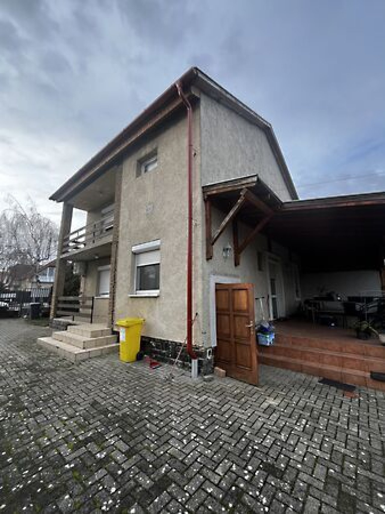 TeiLsaniertes Einfamilienhaus in einer Ruhiger Lage (HGY0755)
