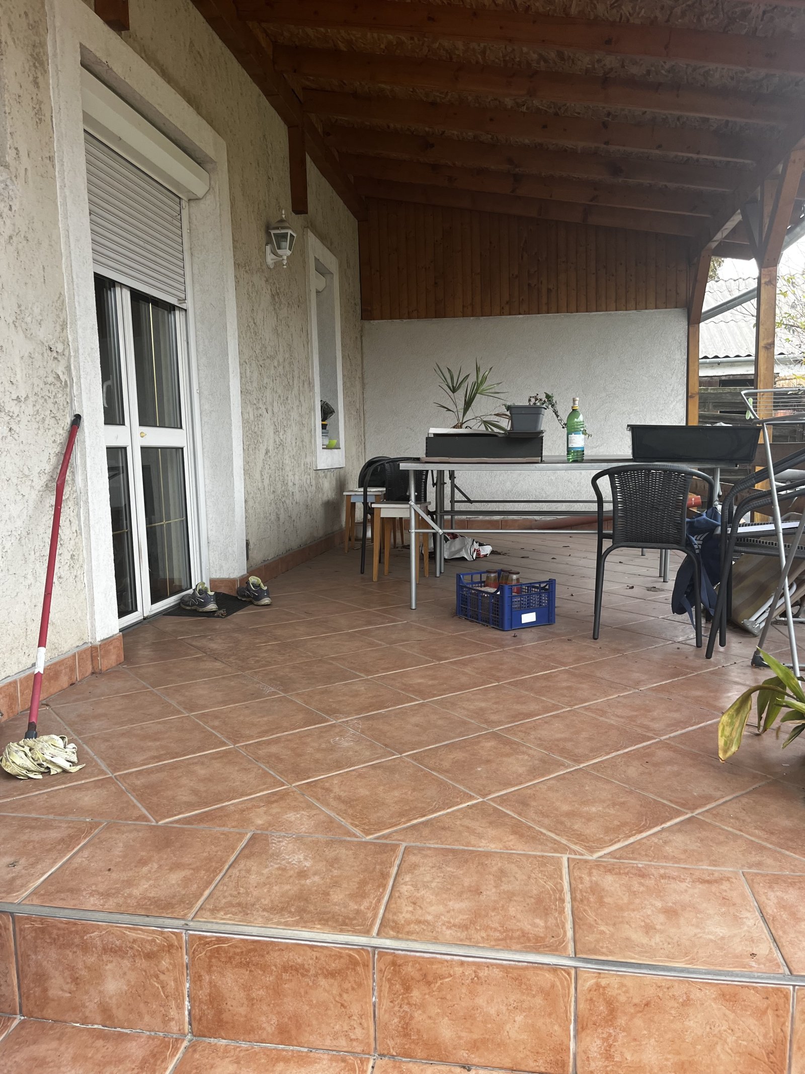 TeiLsaniertes Einfamilienhaus in einer Ruhiger Lage