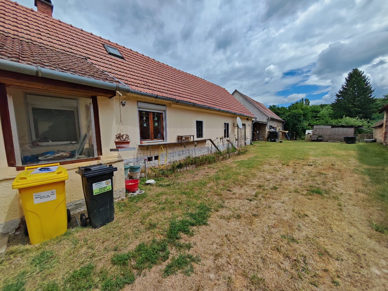 (BBA) Renovierungsbedürftiges Haus in ruhiger, harmonischer Umgebung (BB5325)