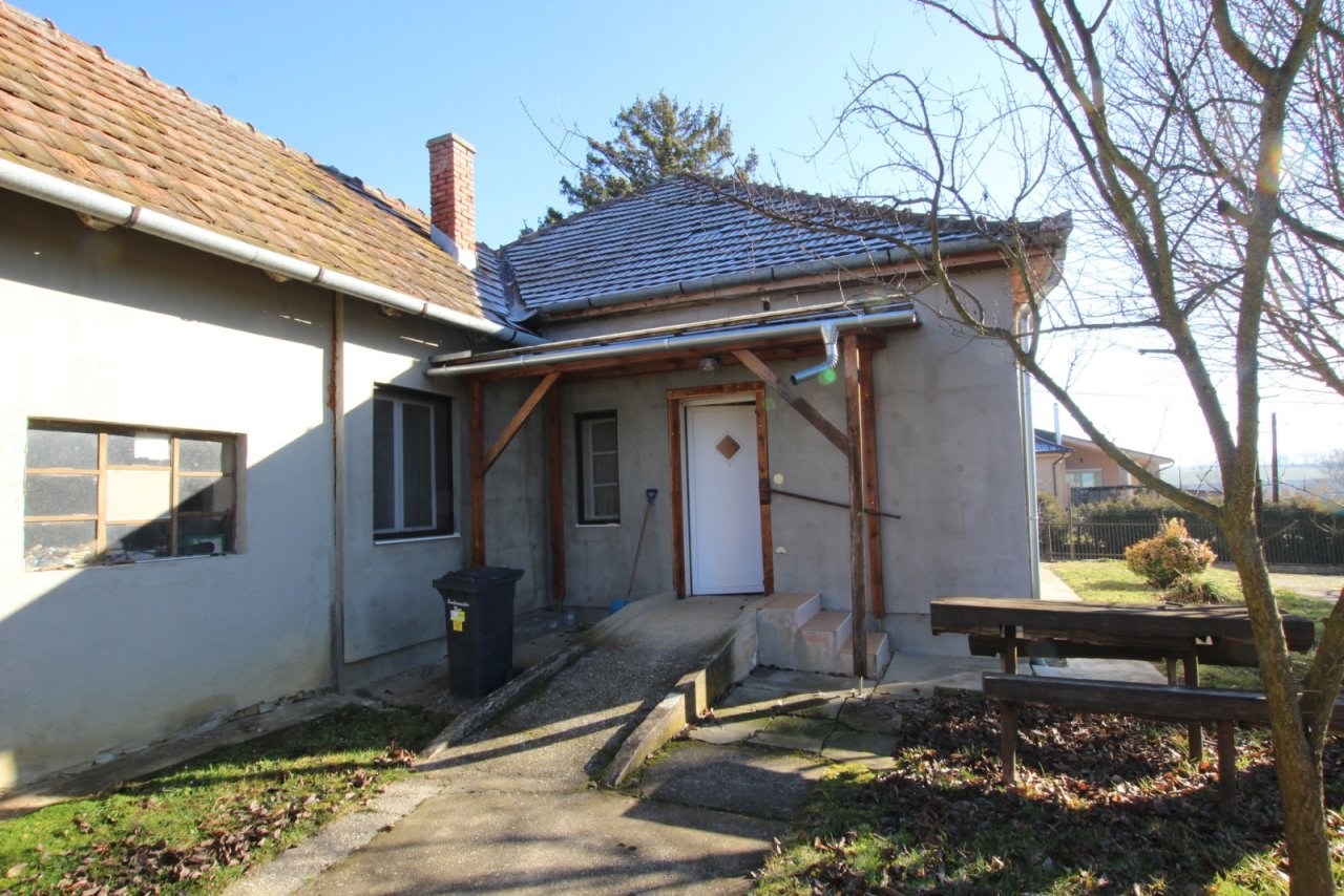Einfamilienhaus in Ruhige, familienfreundliche Gegend (IK6895)