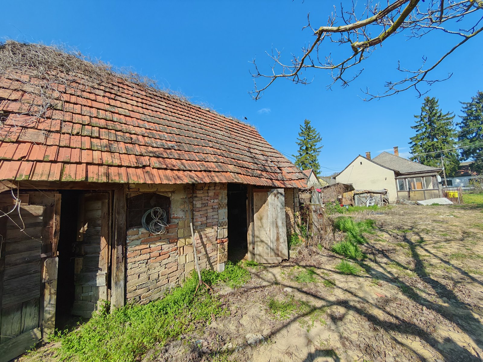 (BBA) Renovierungsbedürftiges Haus in ruhiger, harmonischer Umgebung (BB0888)