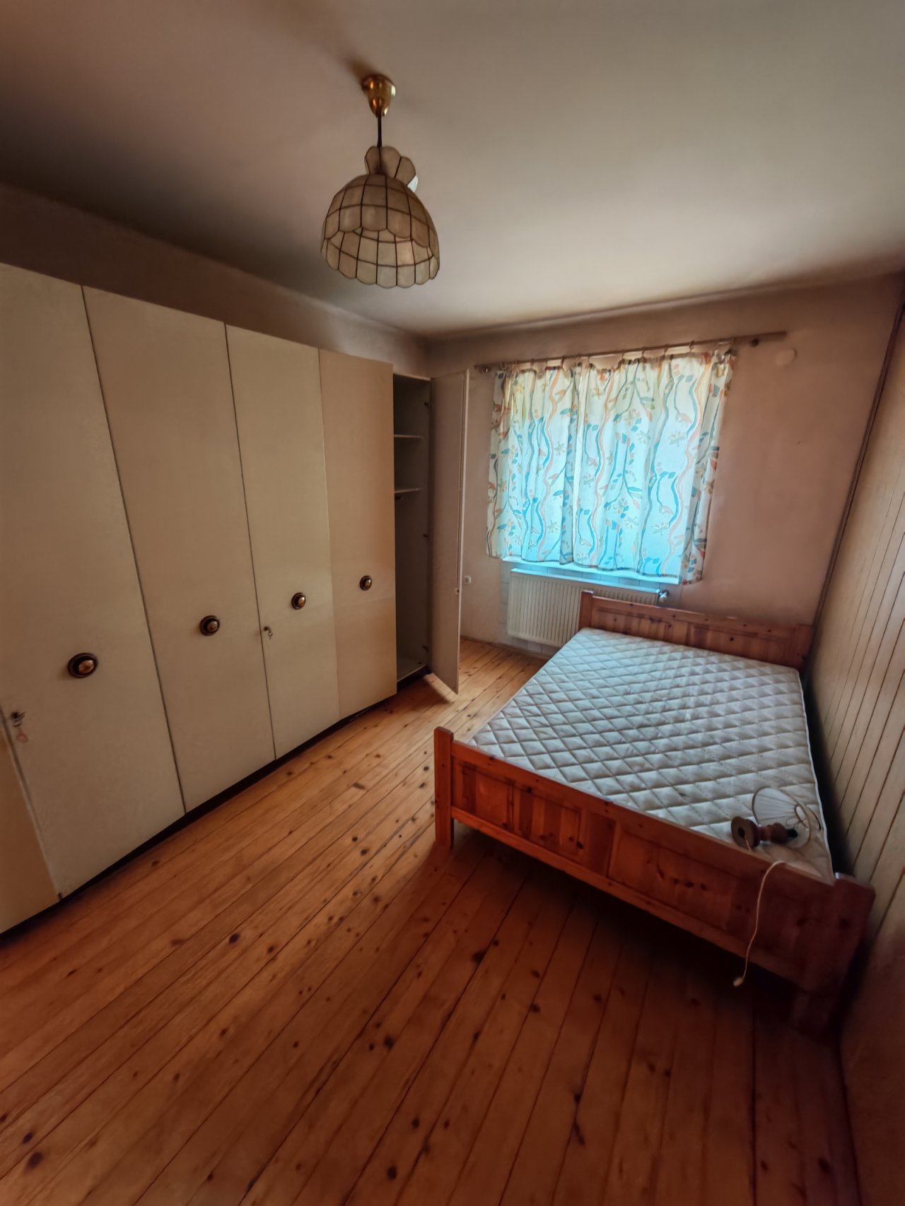 Renovierungsbedürftiges  Haus in ruhigen Umgebung (BB8329)