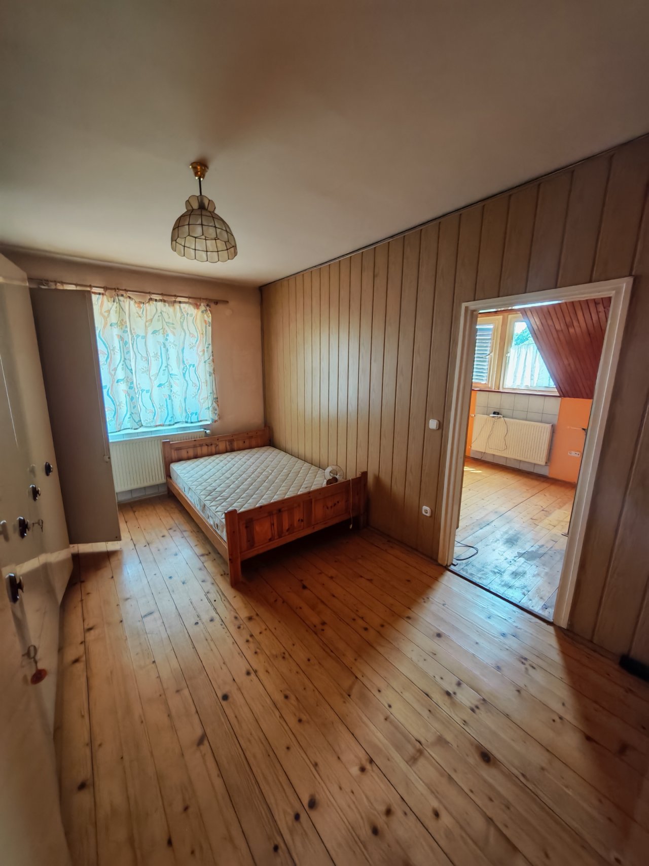 Renovierungsbedürftiges  Haus in ruhigen Umgebung (BB8329)