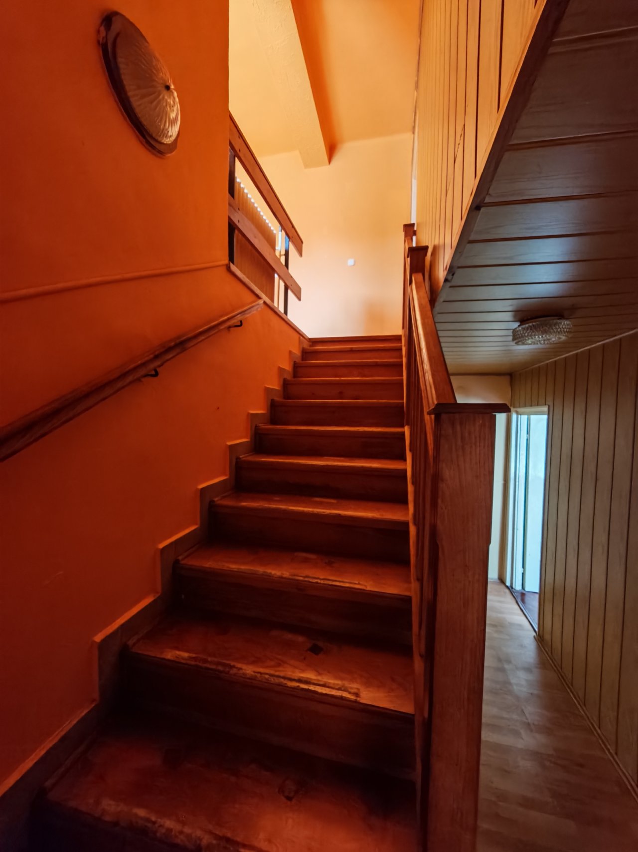 Renovierungsbedürftiges  Haus in ruhigen Umgebung (BB8329)