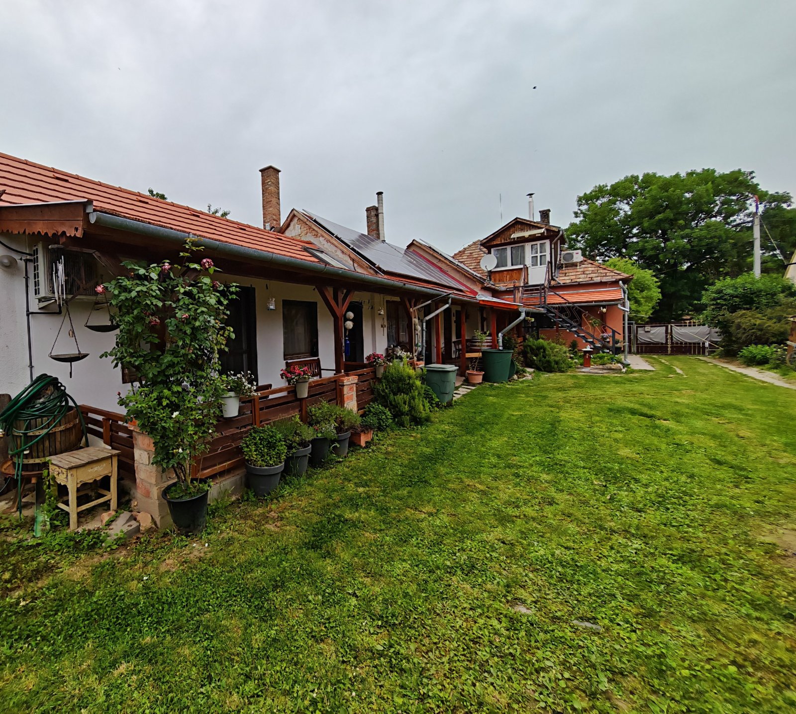 (ABA) Apartmenthaus / Einfamilienhaus mit Einliegerwohnung(en)