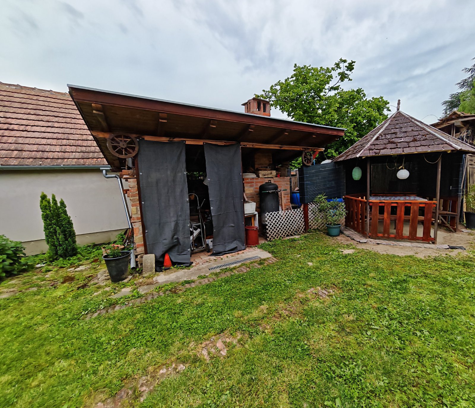 (ABA) Apartmenthaus / Einfamilienhaus mit Einliegerwohnung(en)