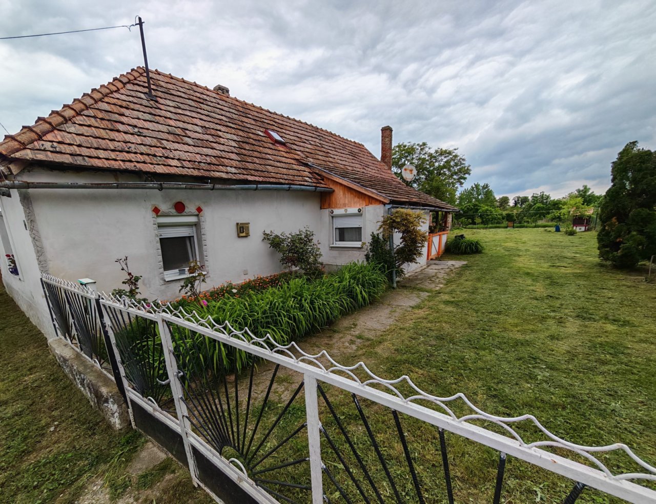 (BBA) Renovierungsbedürftiges Haus in ruhiger, harmonischer Umgebung (BB6948)