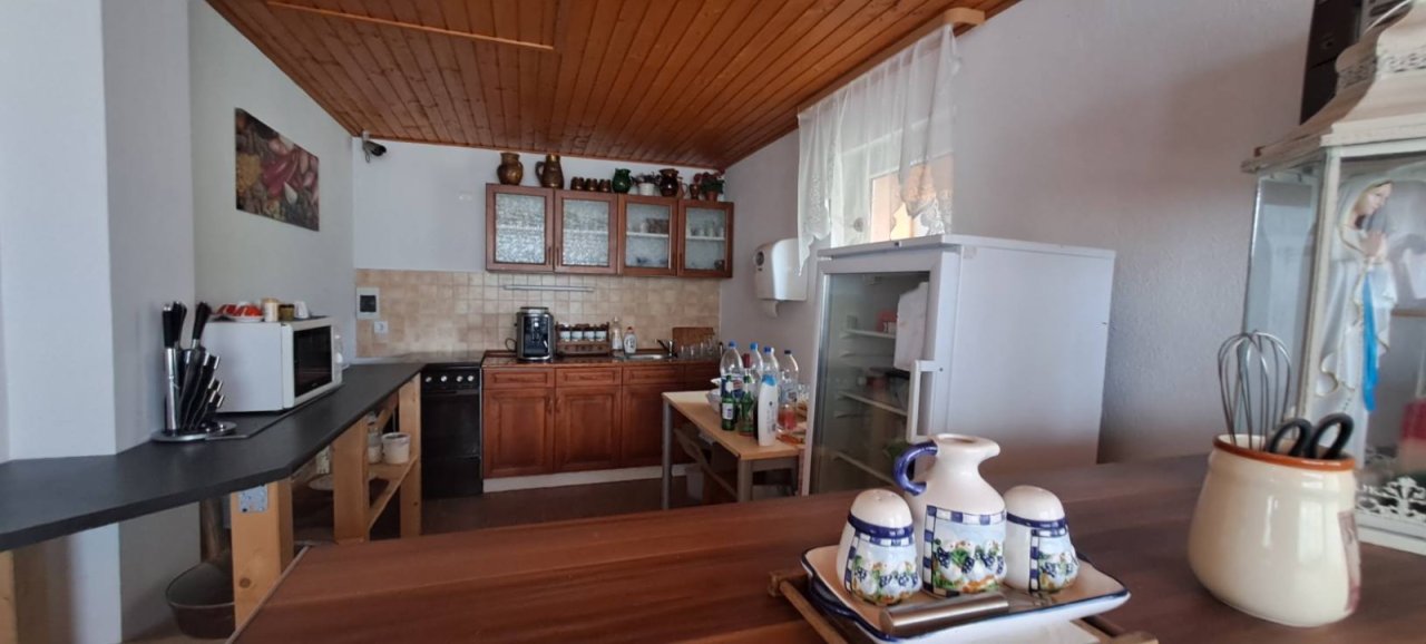 (AAA) Renoviertes Weinberghaus in ruhiger Lage (KK1948)