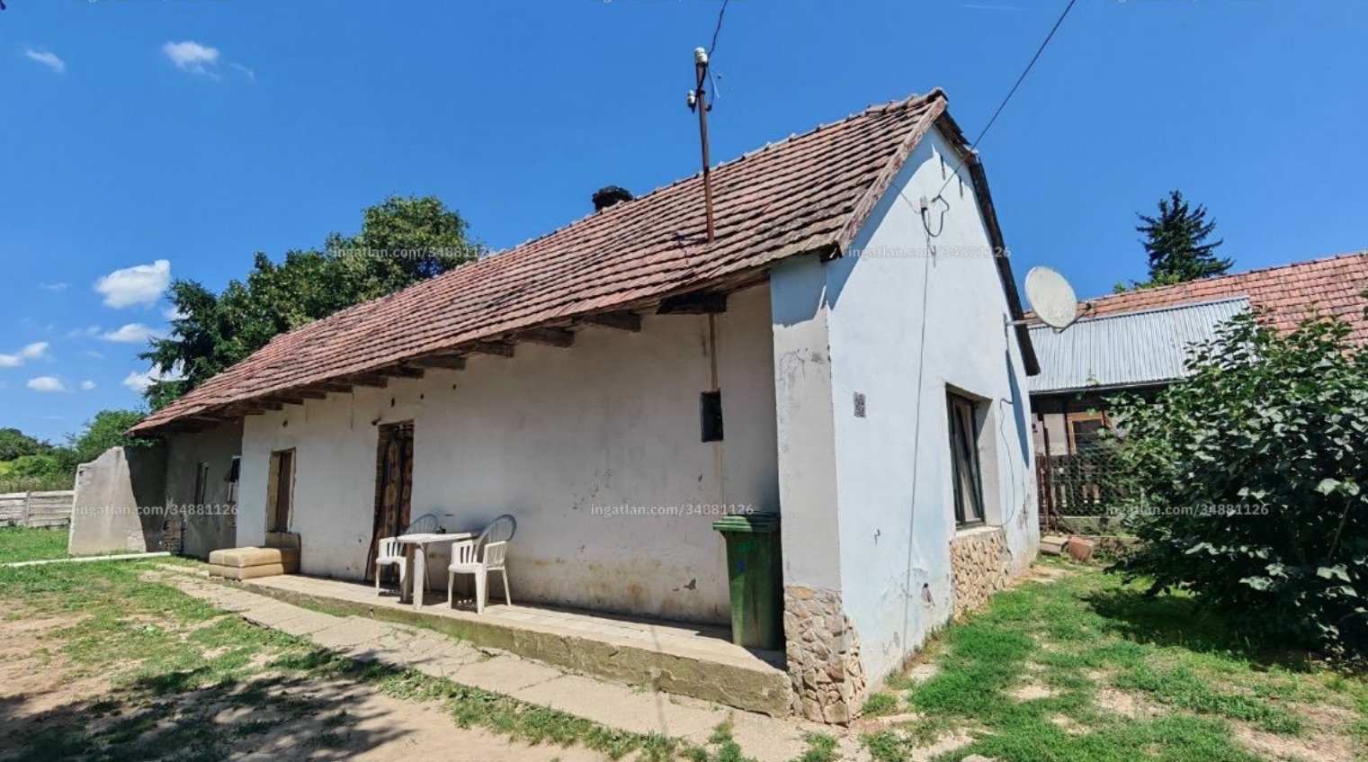 (BCA) Renovierungsbedürftiges Haus in ruhiger Umgebung