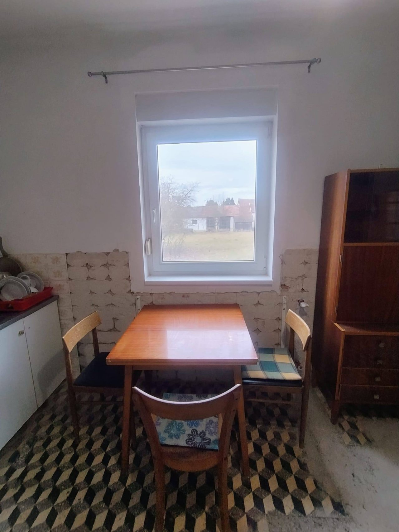 (BBA) Teilrenoviertes Einfamilienhaus in einer Ruhiger Lage (RV1500)