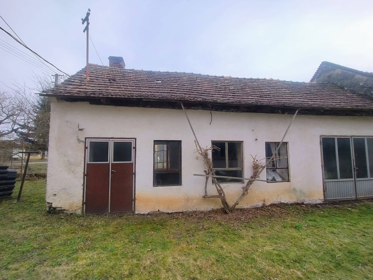 (BBA) Teilrenoviertes Einfamilienhaus in einer Ruhiger Lage (RV1500)