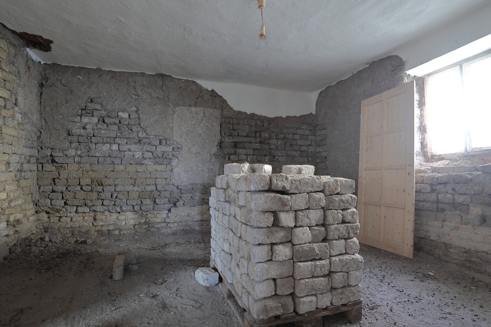 (BCA) Renovierungsbedürftiges Haus in ruhiger, harmonischer Umgebung (KK1240)