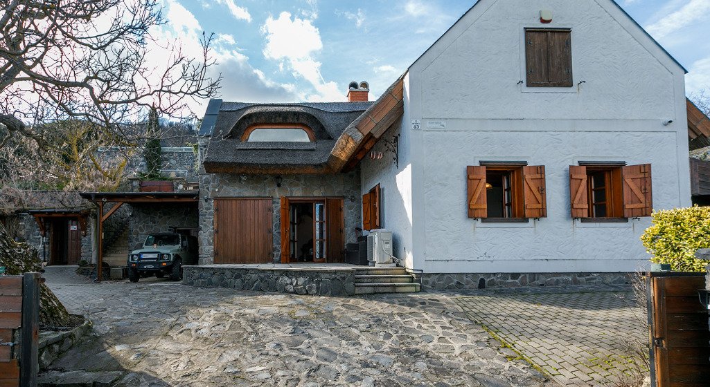 (AAA) Premium-Wohnhaus mit unvergleichlichem Panoramablick auf den Balaton