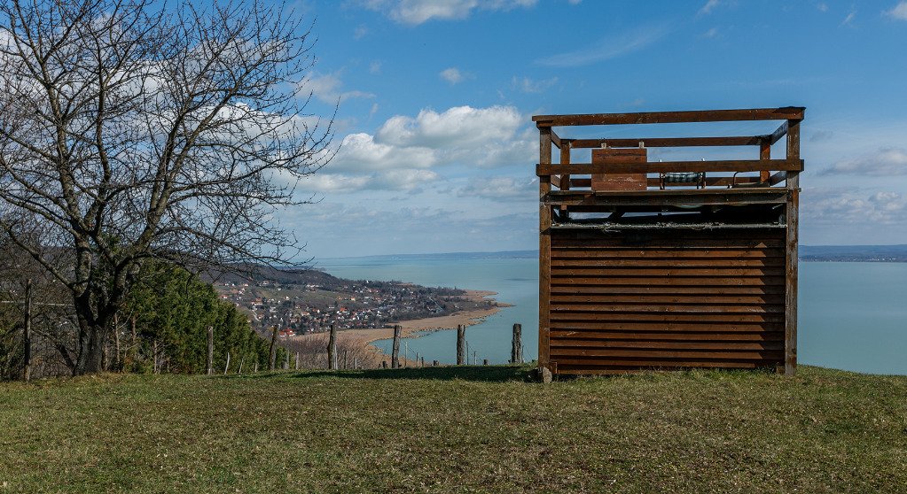 (AAA) Premium-Wohnhaus mit unvergleichlichem Panoramablick auf den Balaton (33880)