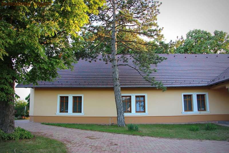 (AAA) Absolute Seltenheit: Originalgetreu renoviertes Herrenhaus aus 1860 (WH9418-8)