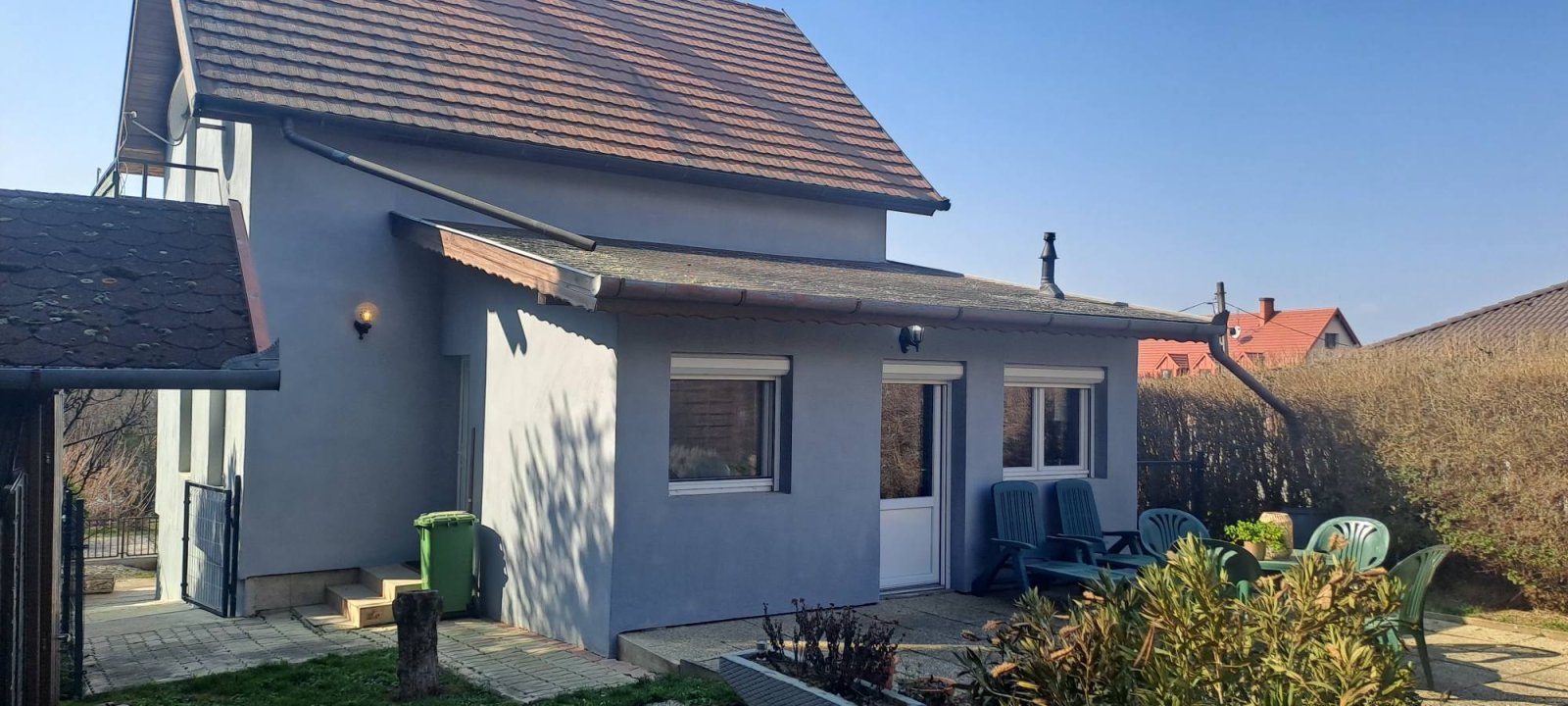 (AAA) Renoviertes Einfamilienhaus in ruhiger & doch zentraler Lage