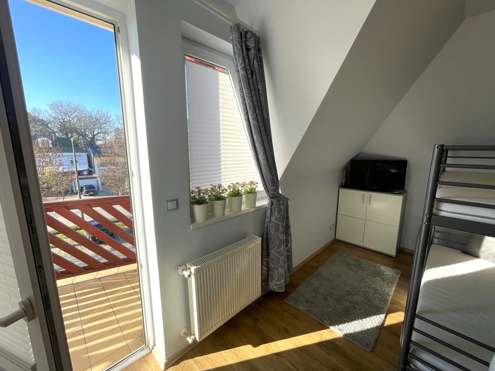 (AAA) Wohnung mit Balkon im beliebten ungarischen Badeort (KK0309)