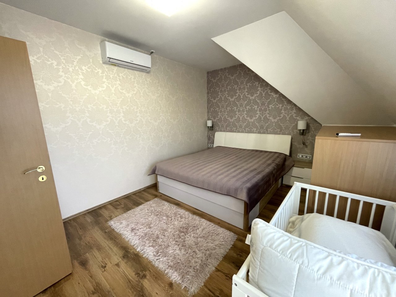 (AAA) Wohnung mit Balkon im beliebten ungarischen Badeort (KK0309)