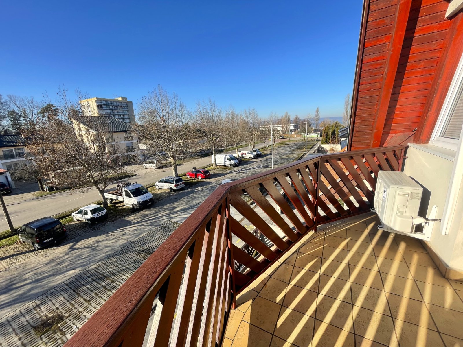(AAA) Wohnung mit Balkon im beliebten ungarischen Badeort (KK0309)