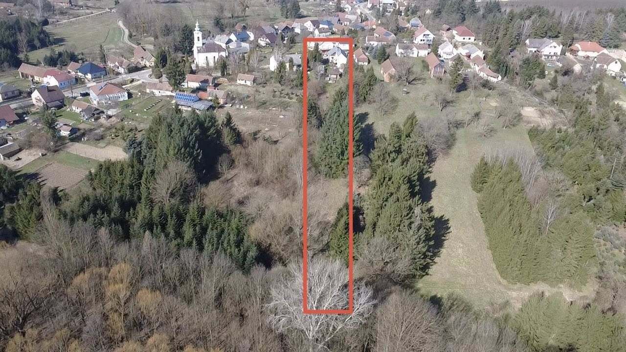 (BAA) Großes Zweifamilienhaus mit großem Grundstück in ruhigem Ort (KK2016)