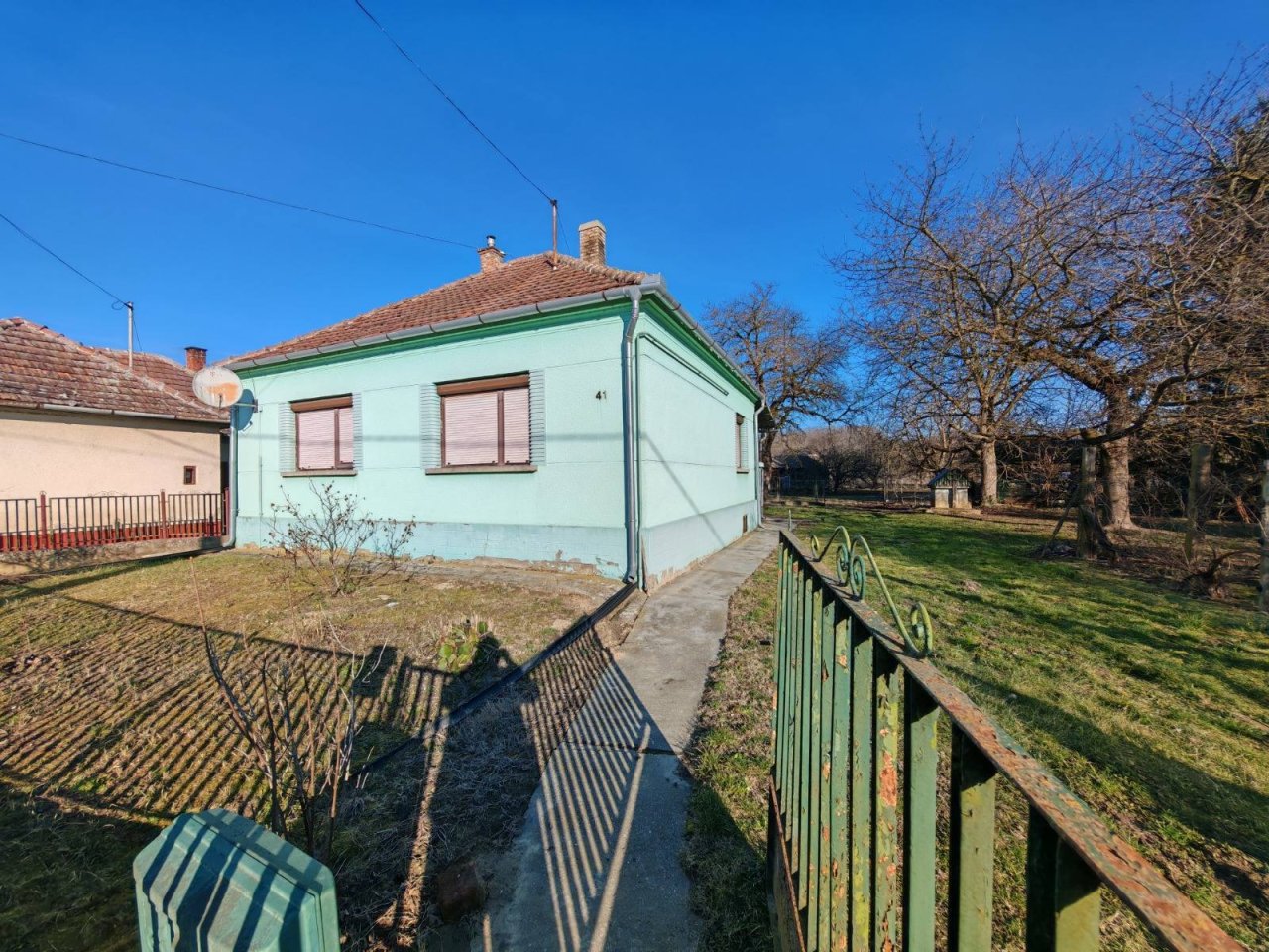 (BAA) Gemütliches Landhaus mit großem Grundstück in ruhiger Lage (KK1100)