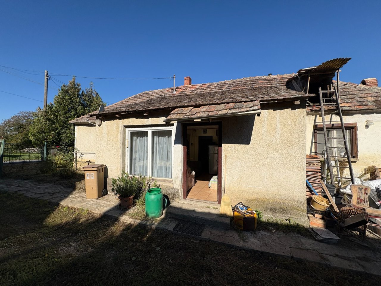 (BBA) Sanierungsbedürftiges  Haus in ruhiger Umgebung (KK0800)