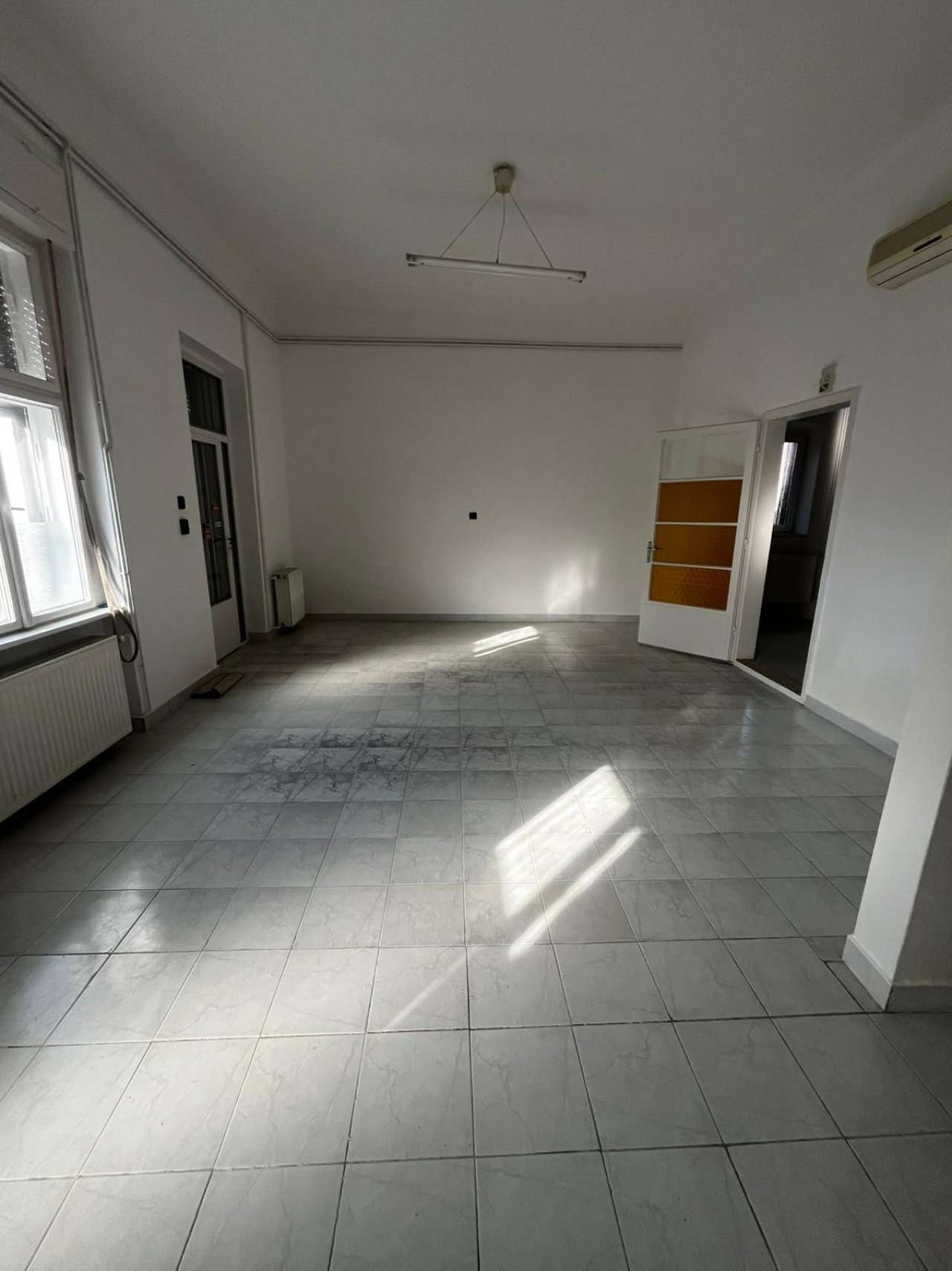 (ABA) Einfamilienhaus / Existenz  mit vielfältigen Nutzungsmöglichkeiten im schönen Tapolca (KK2208)