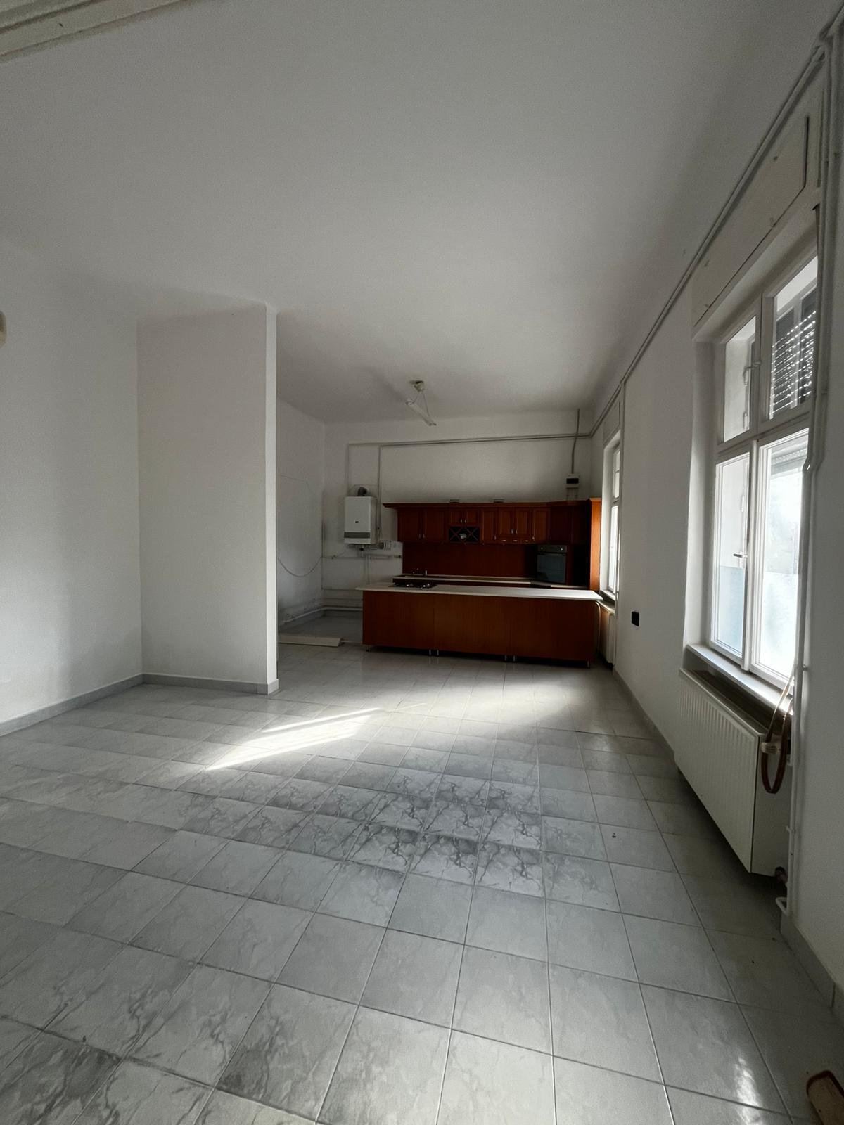 (ABA) Einfamilienhaus / Existenz mit vielfältigen Nutzungsmöglichkeiten im schönen Tapolca (KK2208)