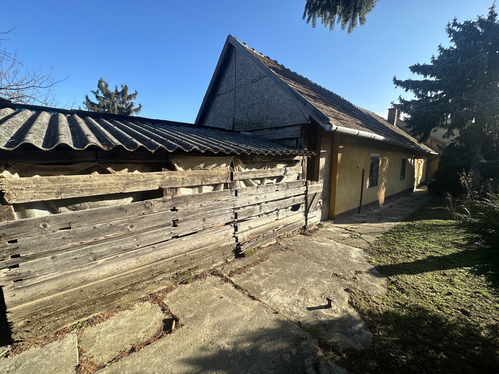 (ABA) Renovierungsbedürftiges Haus in ruhiger Umgebung (BB6298)