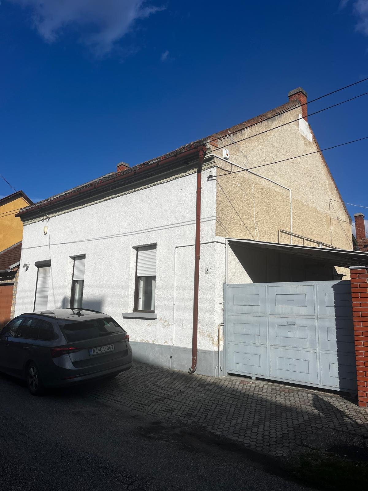 (ABA) Einfamilienhaus / Existenz mit vielfältigen Nutzungsmöglichkeiten im schönen Tapolca