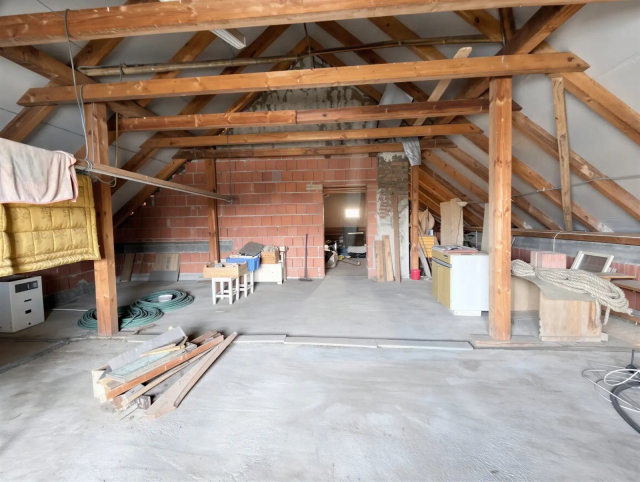 Renoviertes Einfamilienhaus in ruhiger, naturnaher Lage (KK0323)