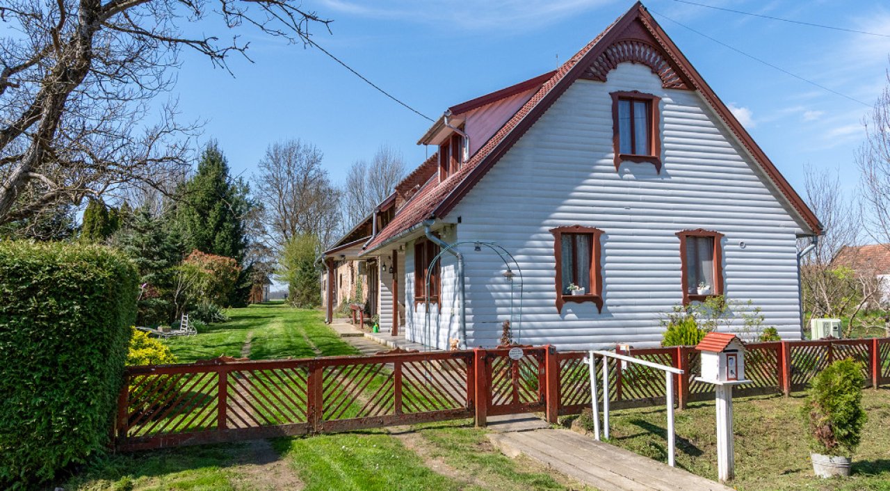 Einfamilienhaus in ruhiger, familienfreundlicher Gegend (33794)