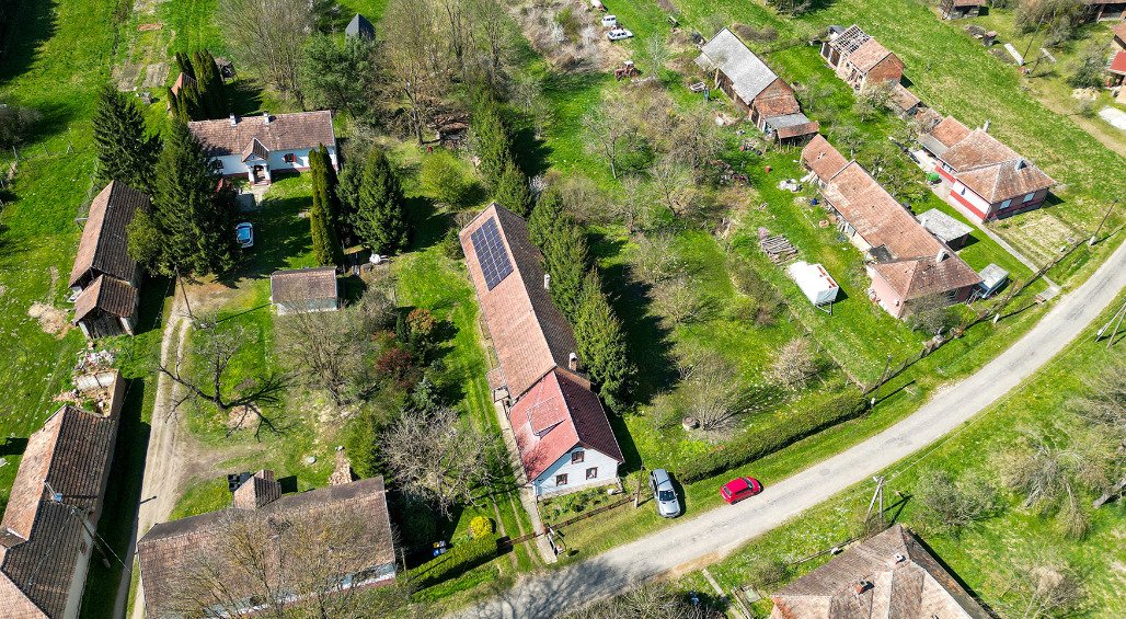 Einfamilienhaus in ruhiger, familienfreundlicher Gegend (33794)