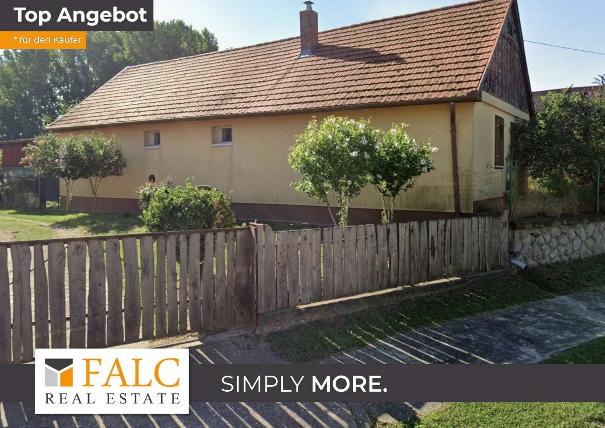 Teilsaniertes Einfamilienhaus in ruhiger Lage