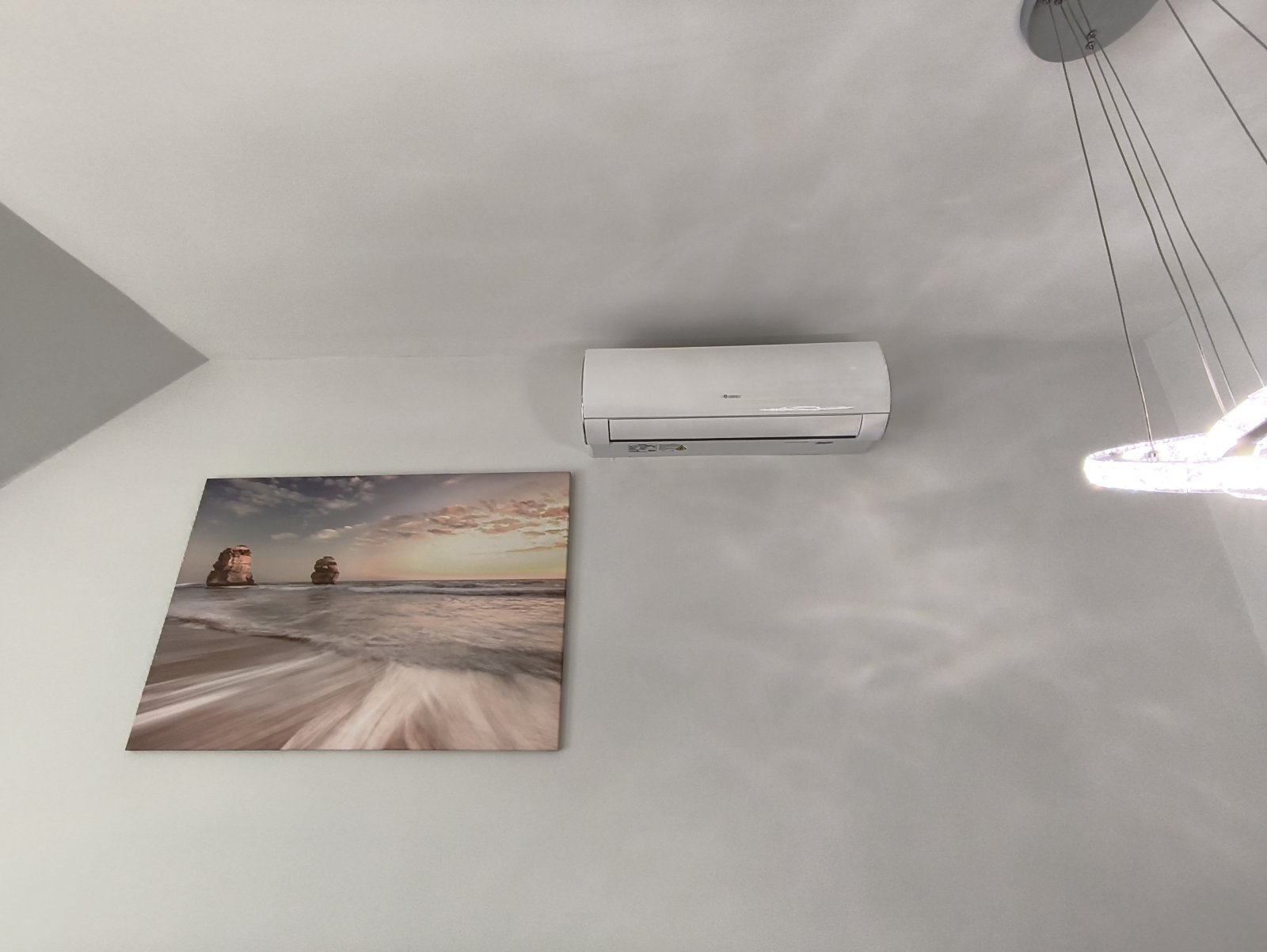 (AAA) Möbeliertes Appartement im Zentrum mit Tiefgaragenplatz (KK0410)