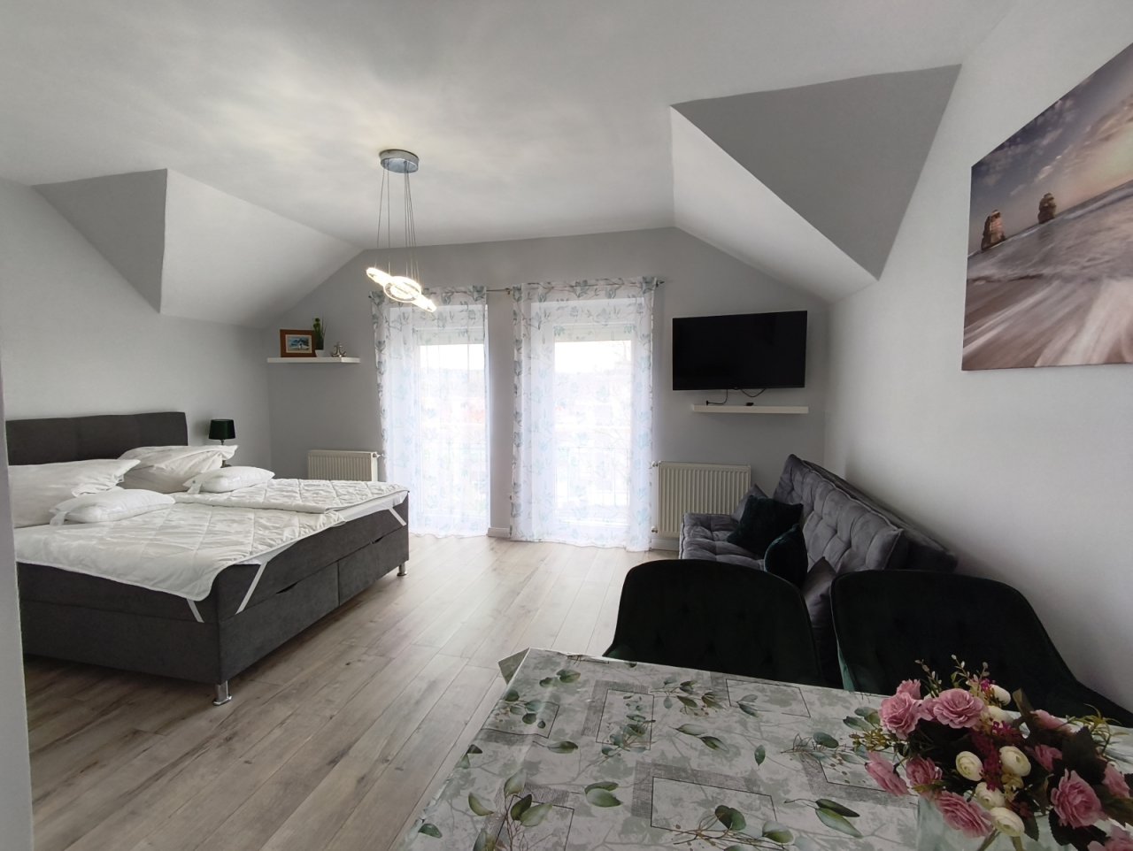 (AAA) Möbeliertes Appartement im Zentrum  mit Tiefgaragenplatz (KK0410)